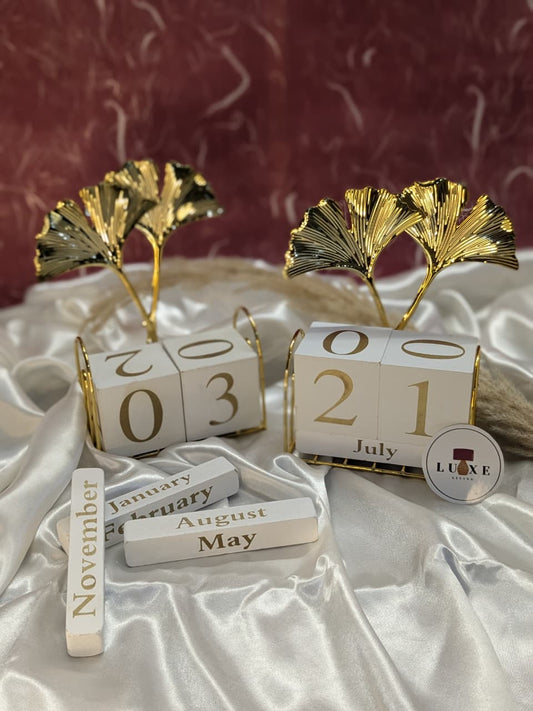 Golden Leaf Perpetual Desk Calendar