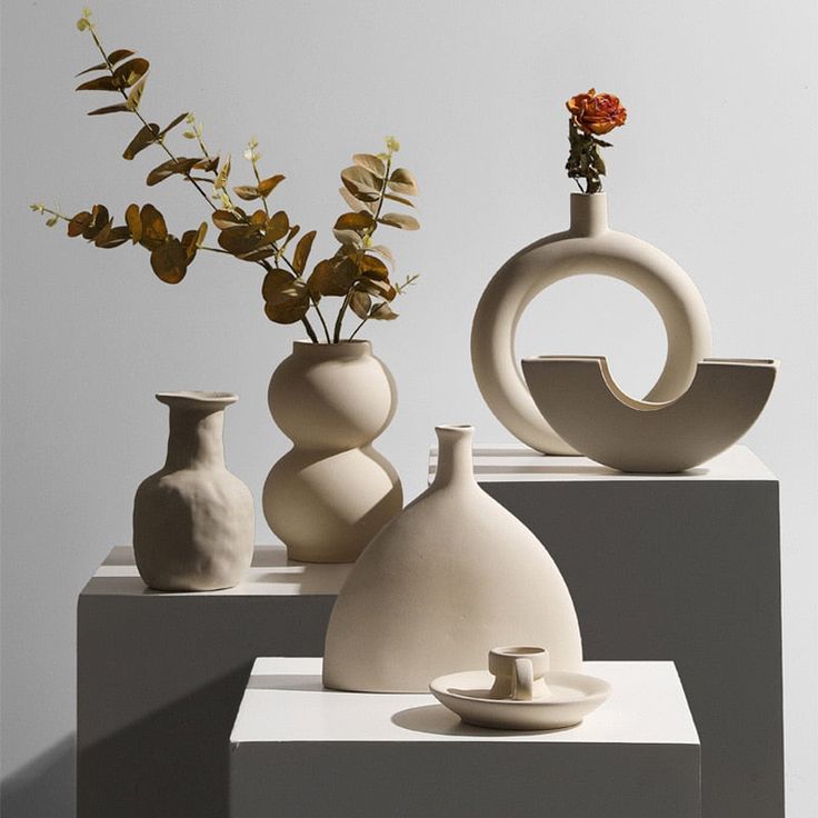 CERAMIC VASES